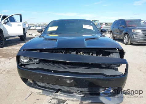 2017 Dodge Challenger Sxt Plus z USA, uszkodzony, nr VIN 2C3CDZAG7HH656516